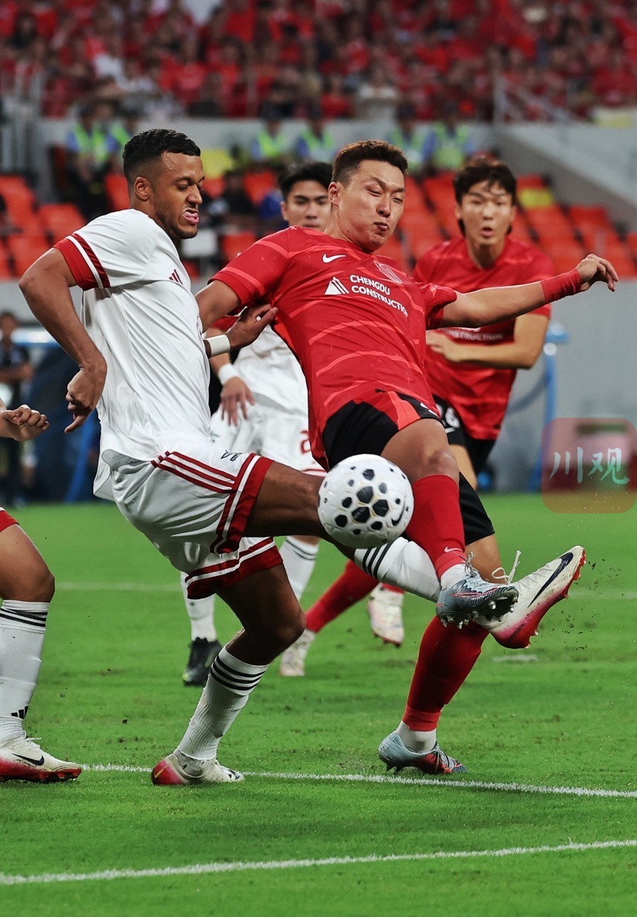 成都蓉城训练开放日，赛前主帅复盘引欢呼，欧篮联在即，年轻球员得到机会的简单介绍-开云APP